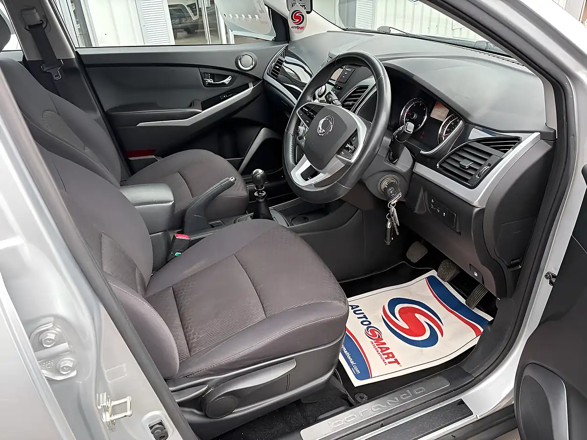 Used 2019 Ssangyong Korando Se Silver - Interior and Exterior details 12