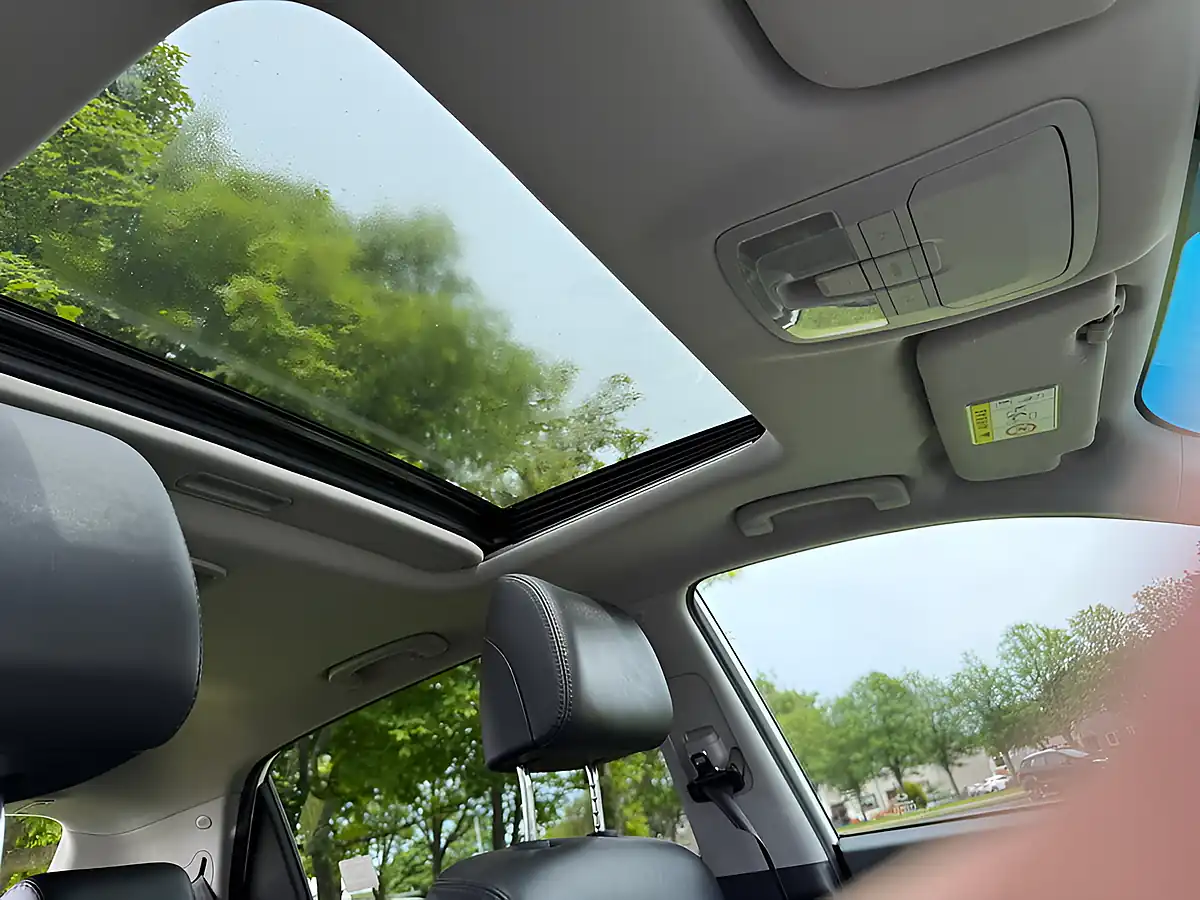 Used 2019 Ssangyong Korando Ultimate White - Interior and Exterior details 12