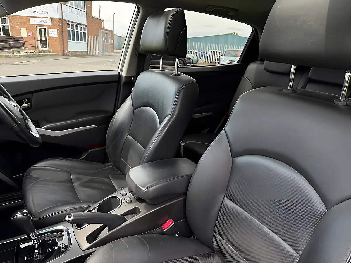 Used 2019 Ssangyong Korando Ultimate White - Interior and Exterior details 15