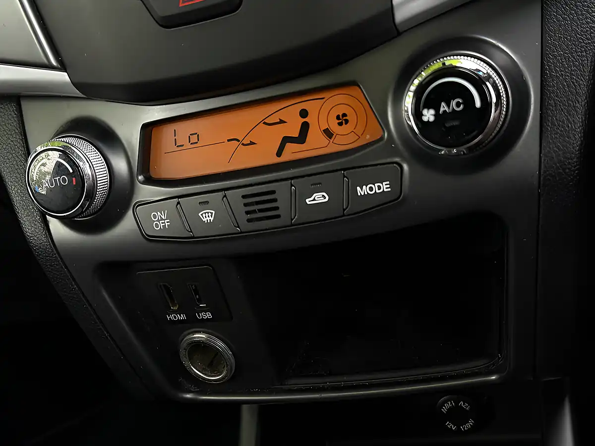 Used 2019 Ssangyong Korando Ultimate White - Interior and Exterior details 16
