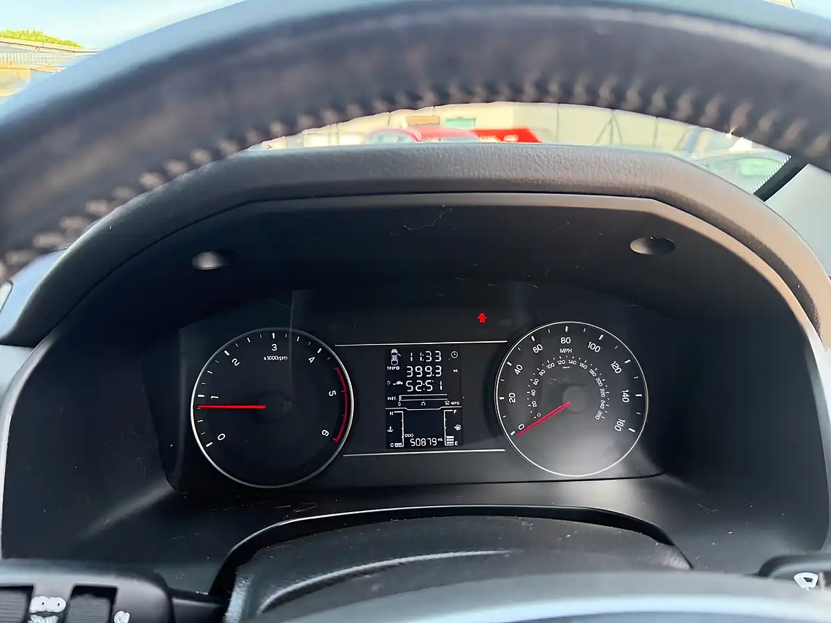Used 2019 Ssangyong Musso Rebel Grand White - Interior and Exterior details 16