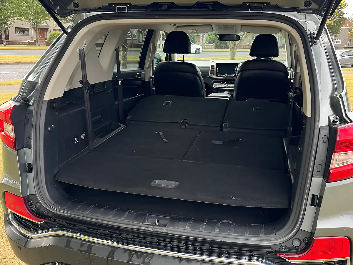 Used 2019 Ssangyong Rexton Elx Grey - Interior and Exterior details 11