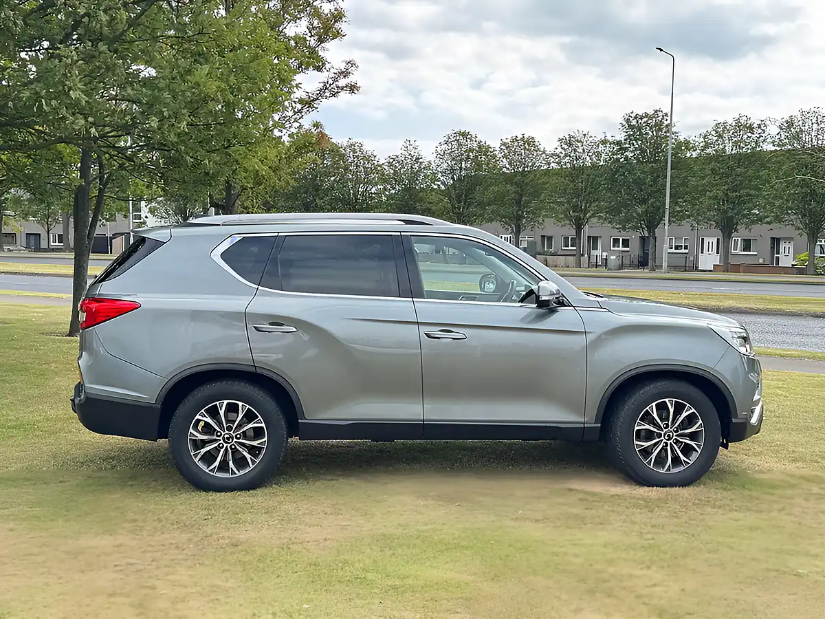 Used 2019 Ssangyong Rexton Elx Grey - Interior and Exterior details 5