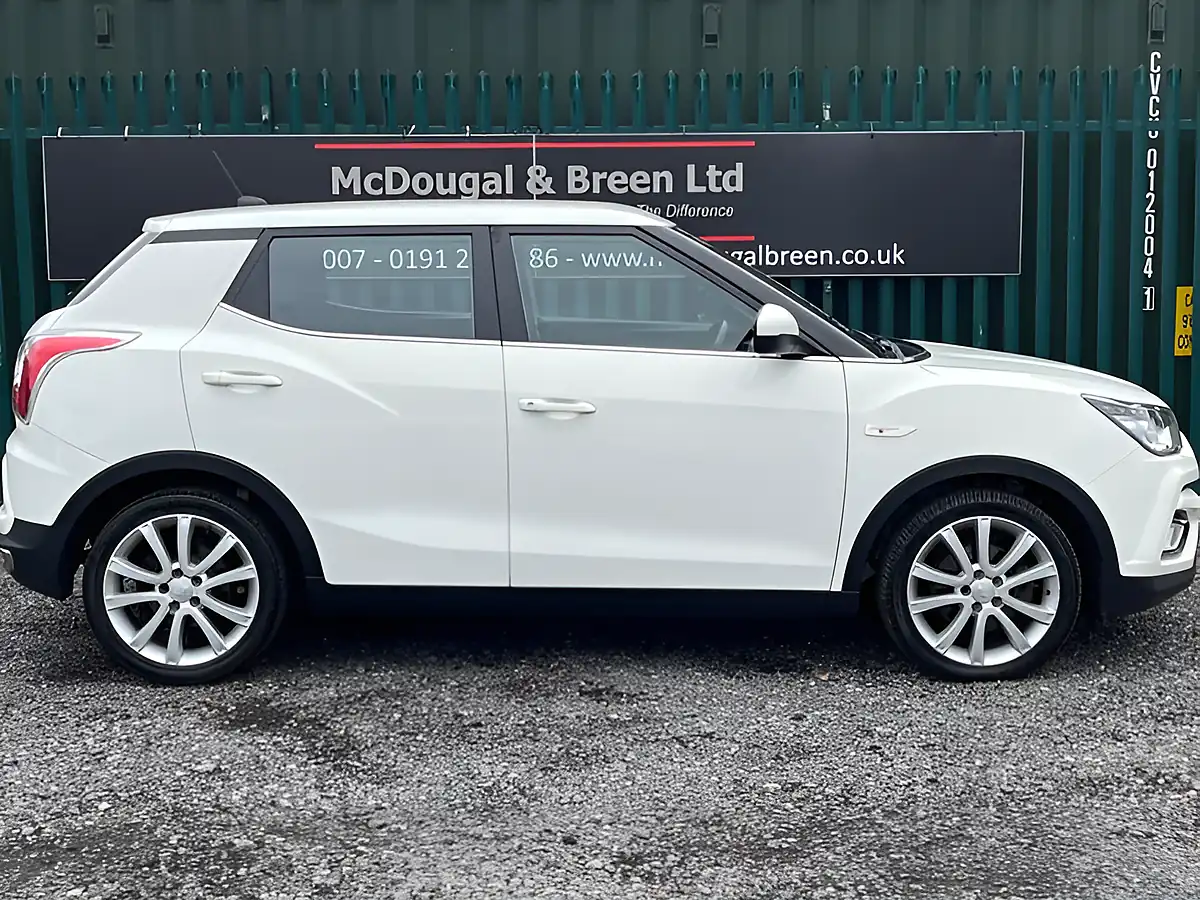 Used 2019 Ssangyong Tivoli Elx White - Interior and Exterior details 6