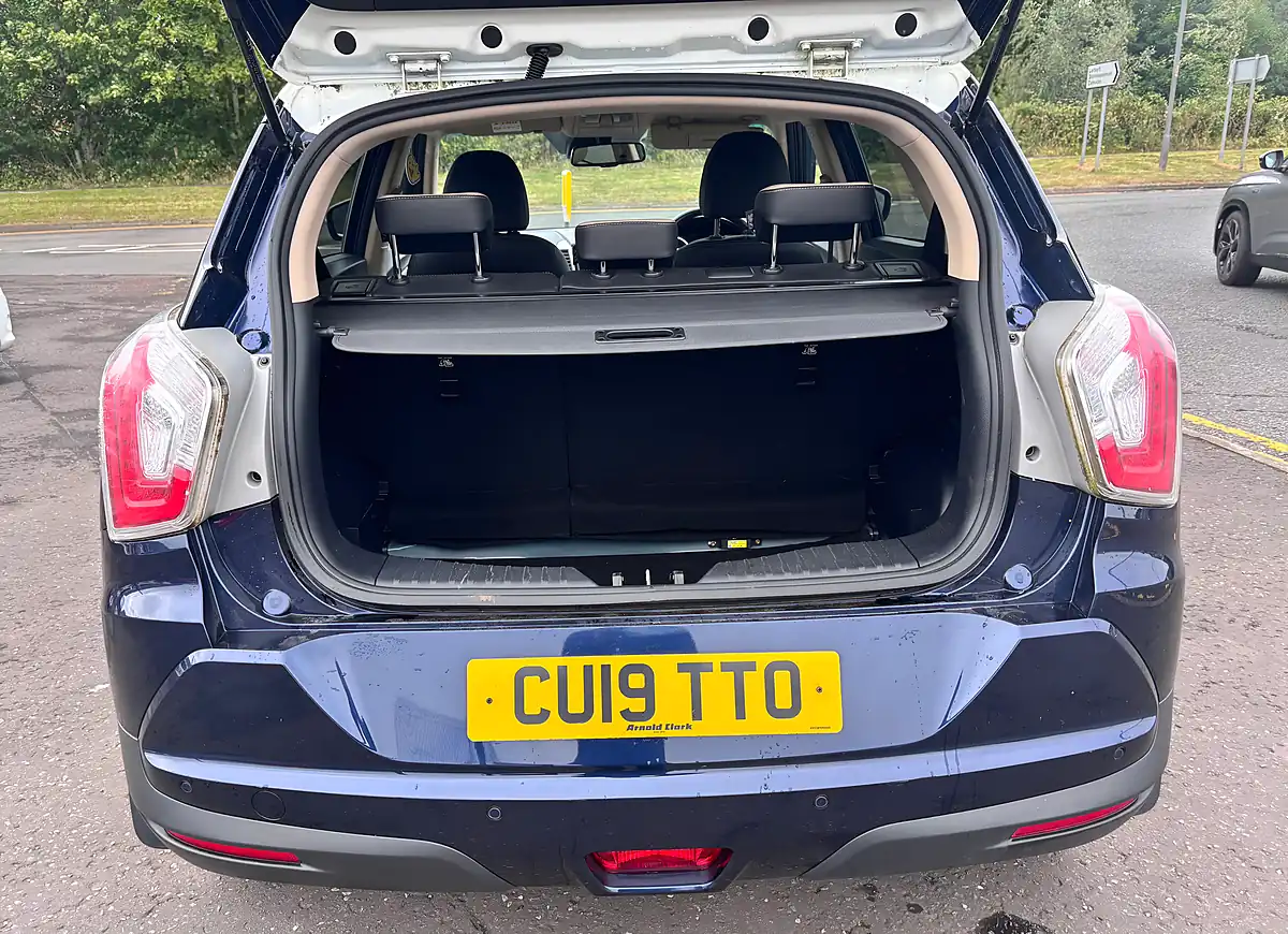 Used 2019 Ssangyong Tivoli Ultimate Blue - Interior and Exterior details 15