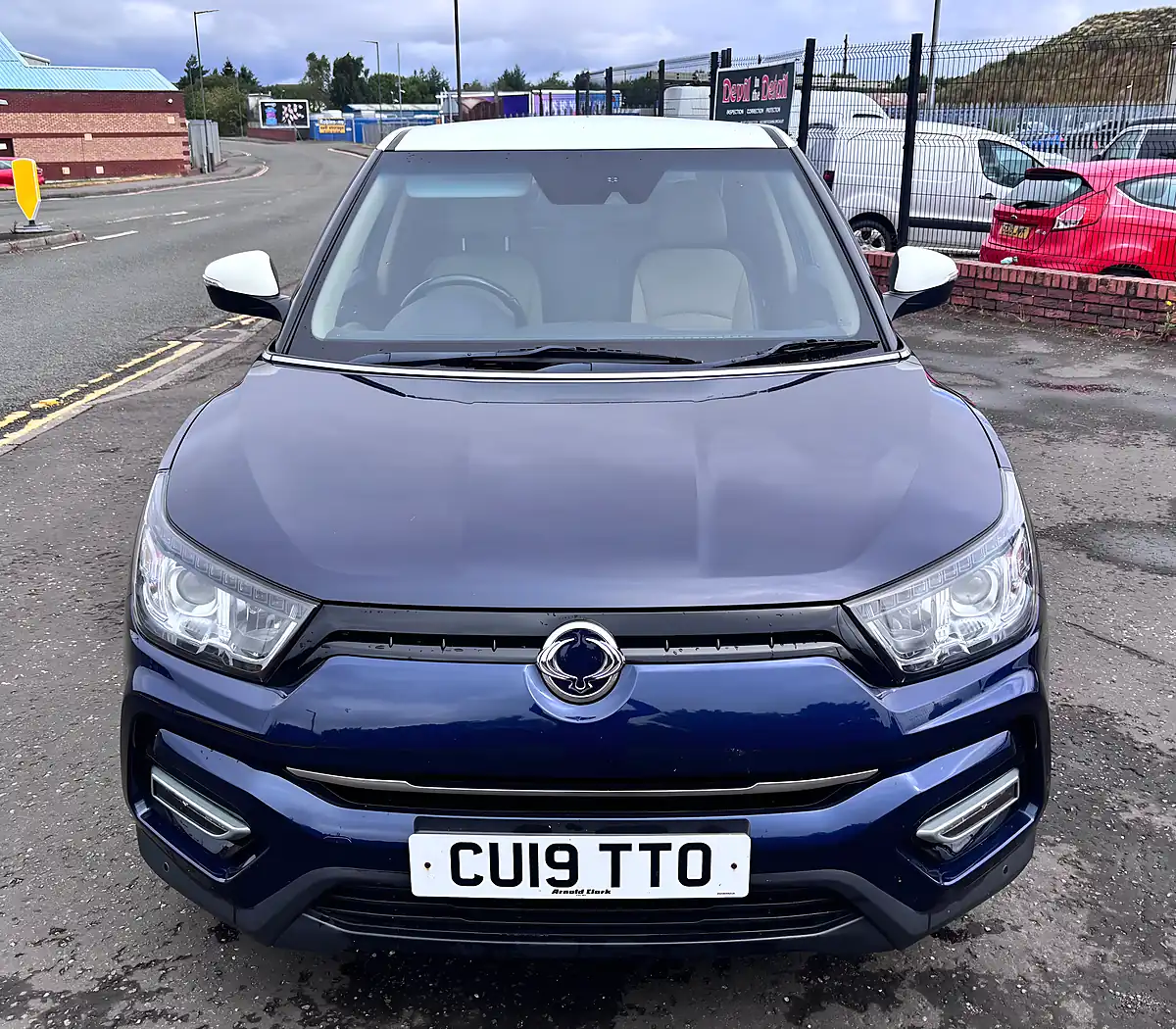 Used 2019 Ssangyong Tivoli Ultimate Blue - Interior and Exterior details 19
