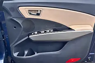 Used 2019 Ssangyong Tivoli Ultimate Blue - Interior and Exterior details 9
