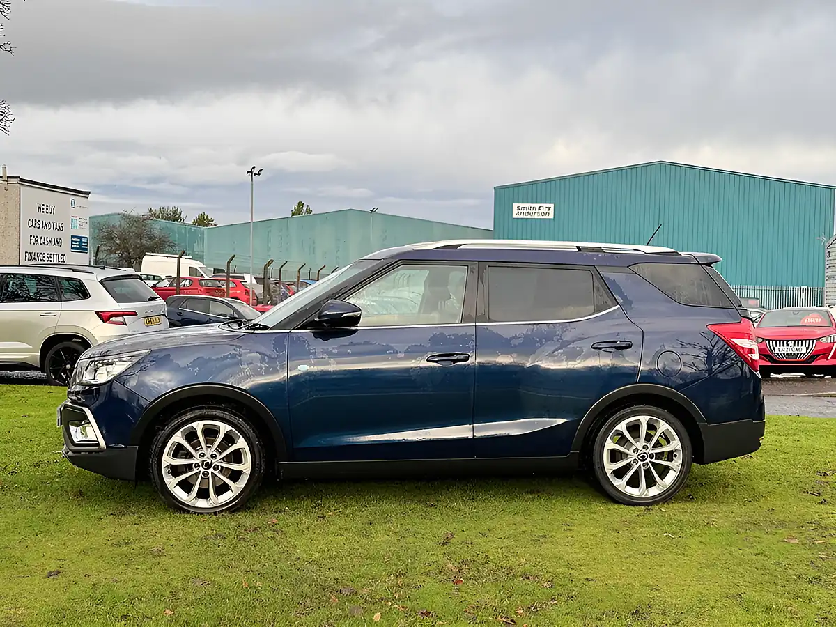 Used 2019 Ssangyong Tivoli Xlv Ultimate Blue - Interior and Exterior details 4