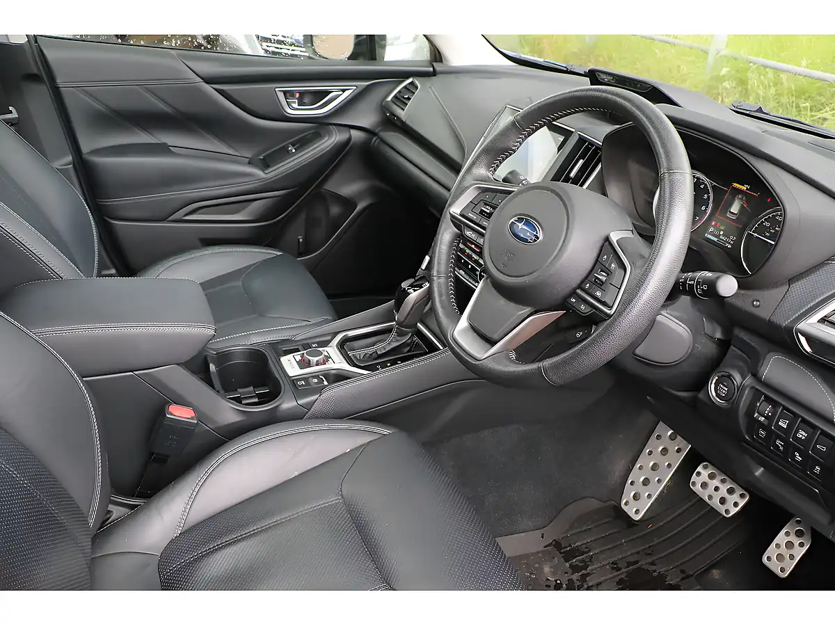 Used 2019 Subaru Forester Xe Premium Blue - Interior and Exterior details 4