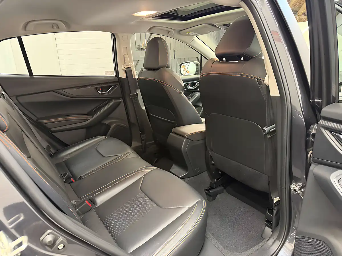 Used 2019 Subaru Xv I Se Premium Grey - Interior and Exterior details 13