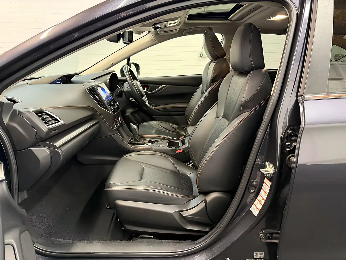 Used 2019 Subaru Xv I Se Premium Grey - Interior and Exterior details 16