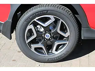 Used 2019 Subaru Xv Se Premium Red - Interior and Exterior details 16