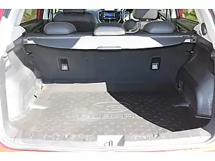 Used 2019 Subaru Xv Se Premium Red - Interior and Exterior details 17