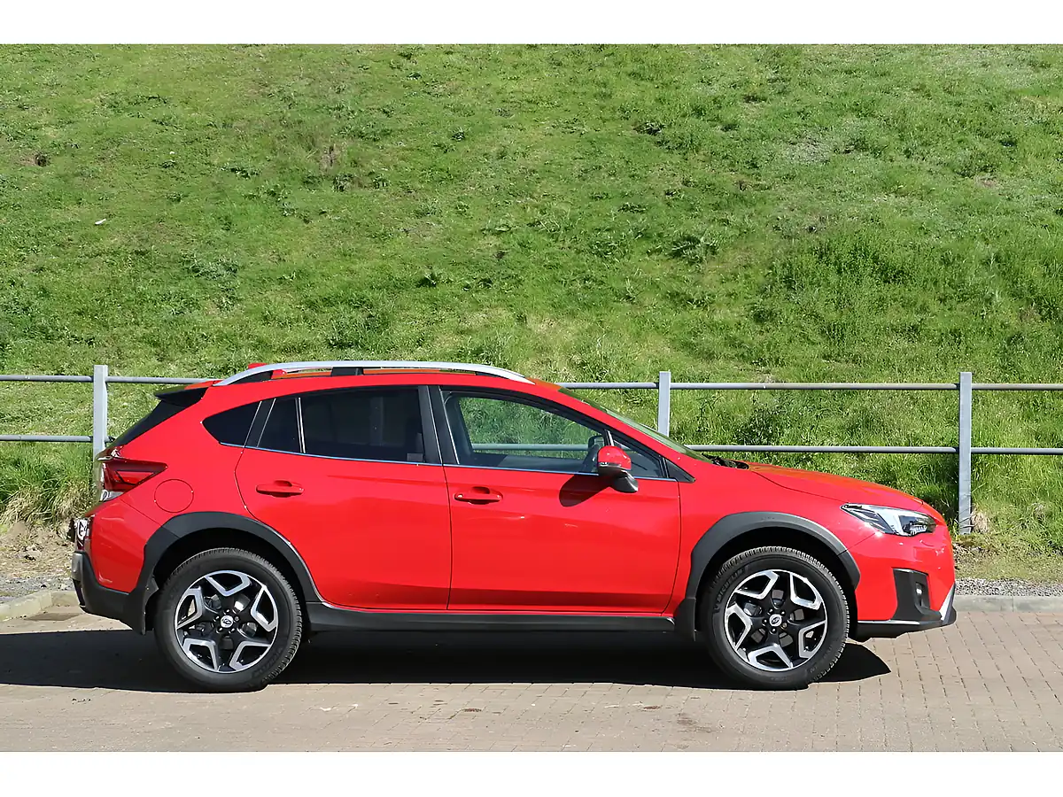 Used 2019 Subaru Xv Se Premium Red - Interior and Exterior details 3