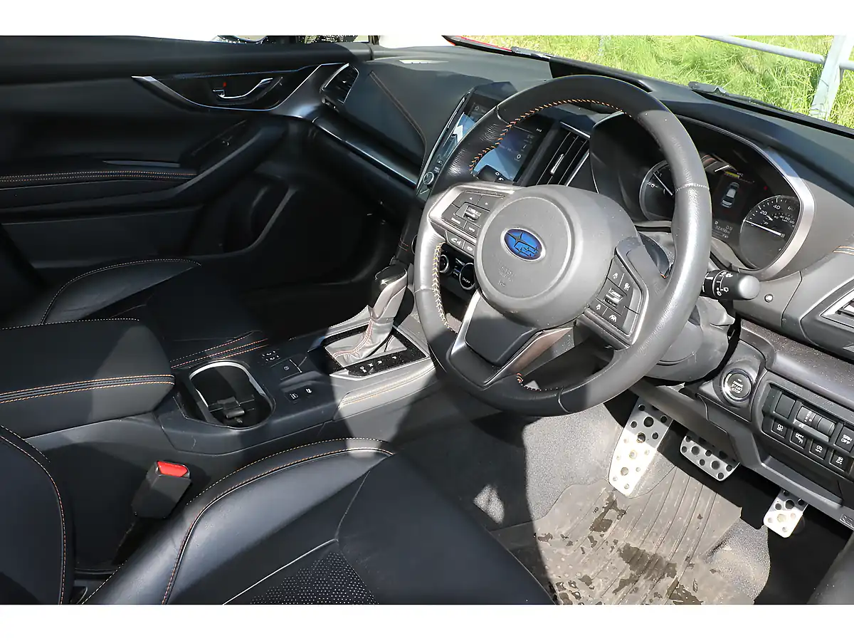Used 2019 Subaru Xv Se Premium Red - Interior and Exterior details 6
