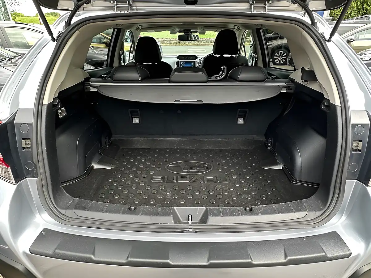 Used 2019 Subaru Xv Se Premium Silver - Interior and Exterior details 13