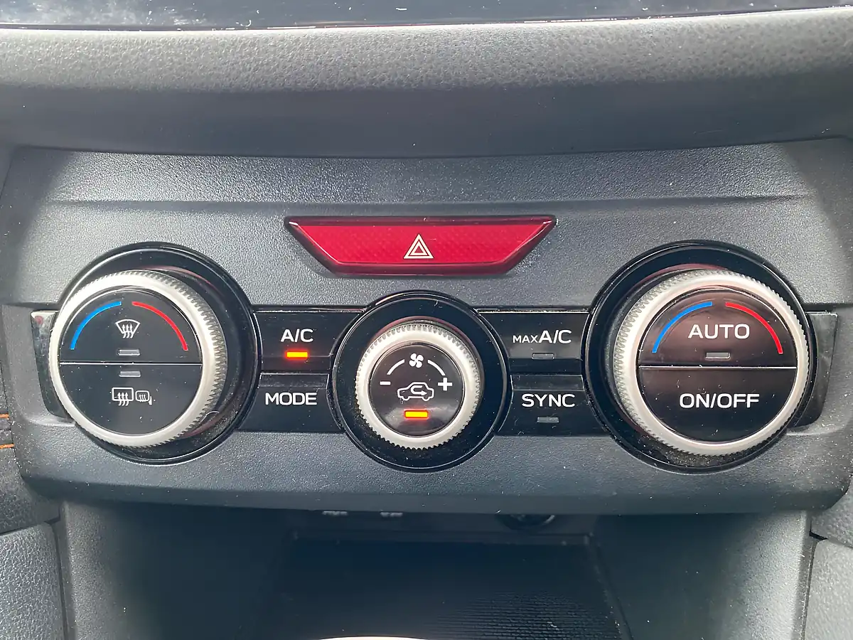 Used 2019 Subaru Xv Se Red - Interior and Exterior details 15