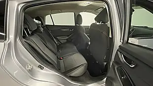 Used 2019 Subaru Xv Se Silver - Interior and Exterior details 8
