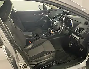 Used 2019 Subaru Xv Se Silver - Interior and Exterior details 9