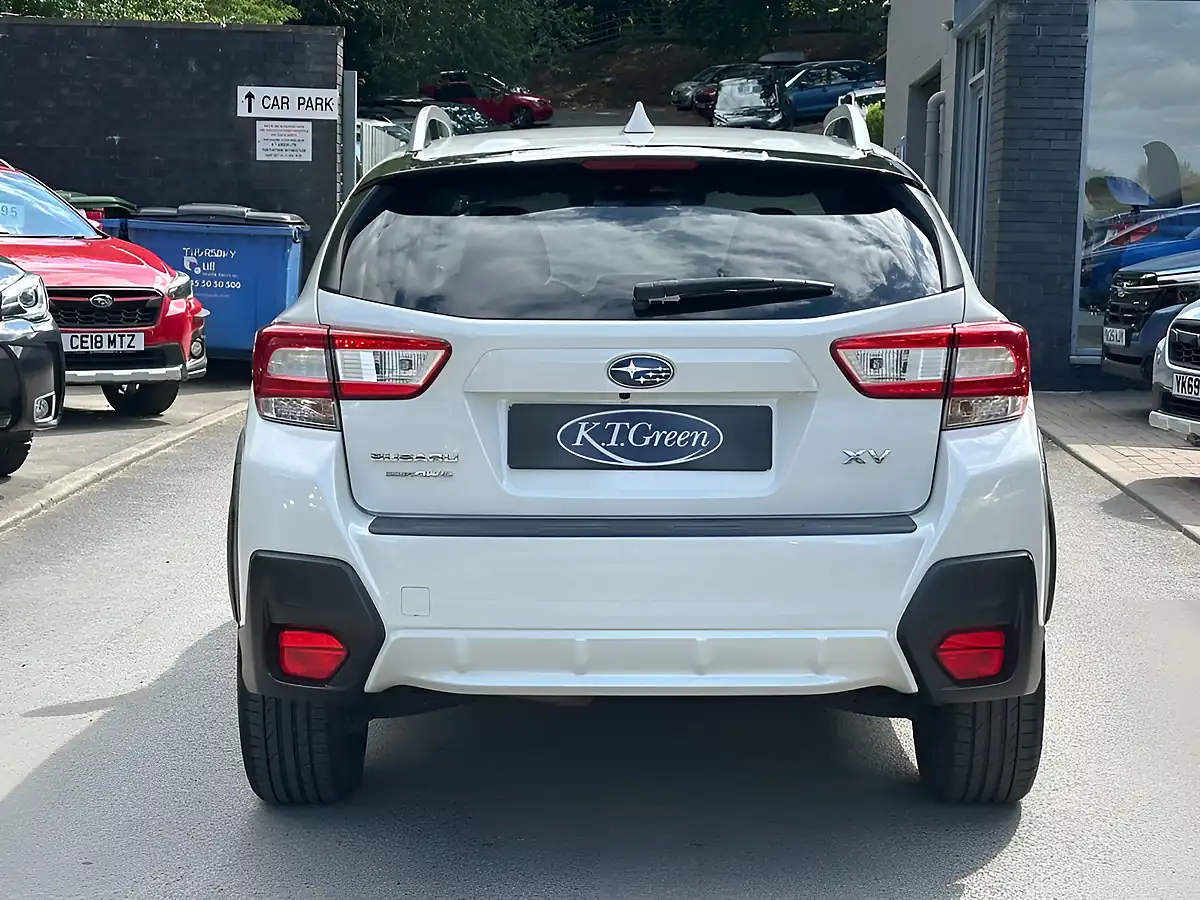 Used 2019 Subaru Xv Se White - Interior and Exterior details 18