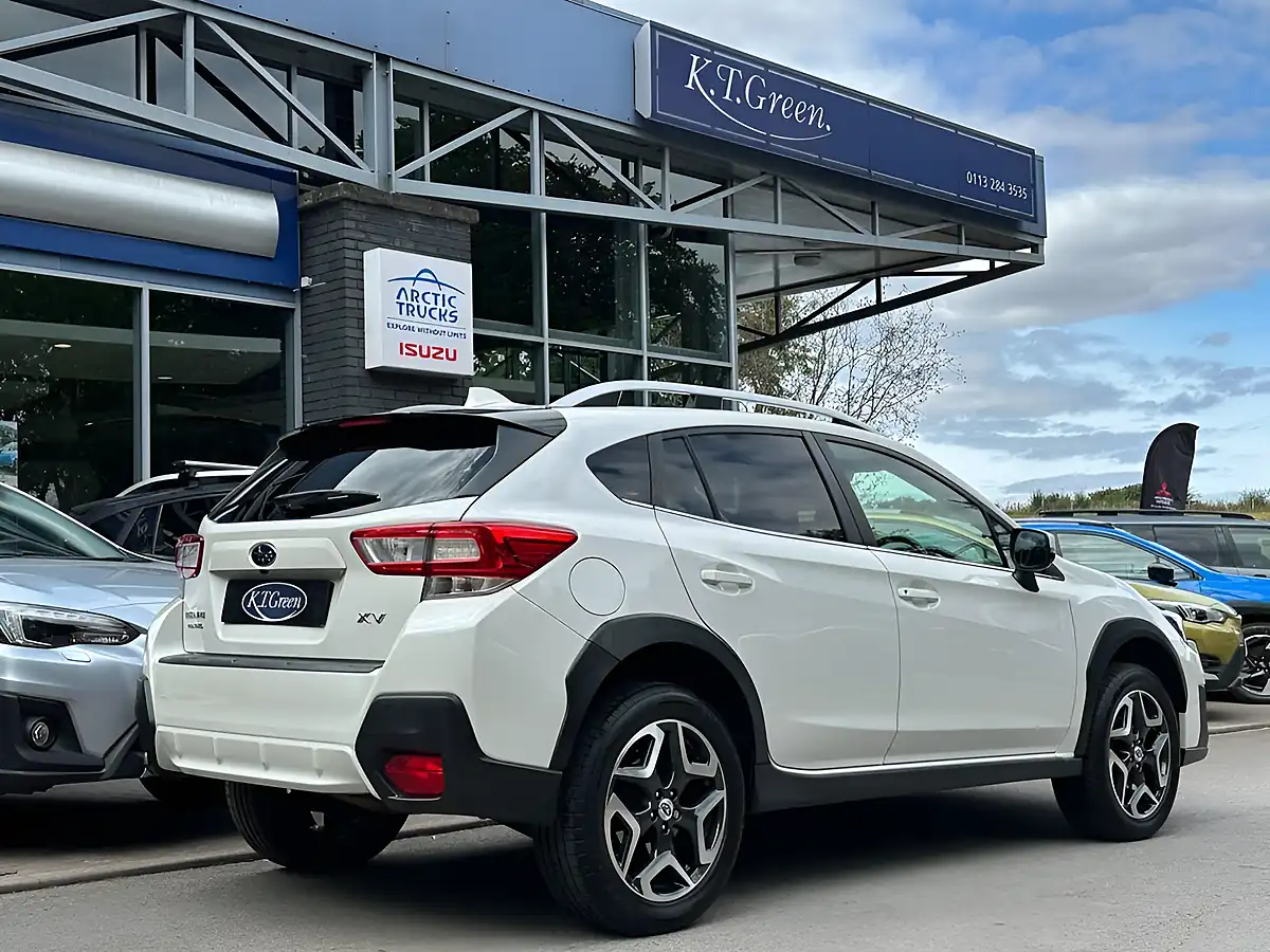 Used 2019 Subaru Xv Se White - Interior and Exterior details 4
