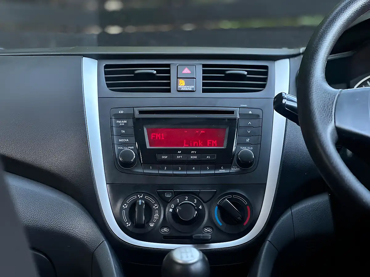 Used 2019 Suzuki Celerio SZ2 White - Interior and Exterior details 15