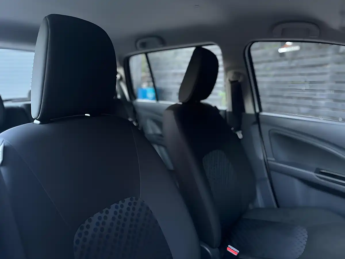 Used 2019 Suzuki Celerio SZ2 White - Interior and Exterior details 6