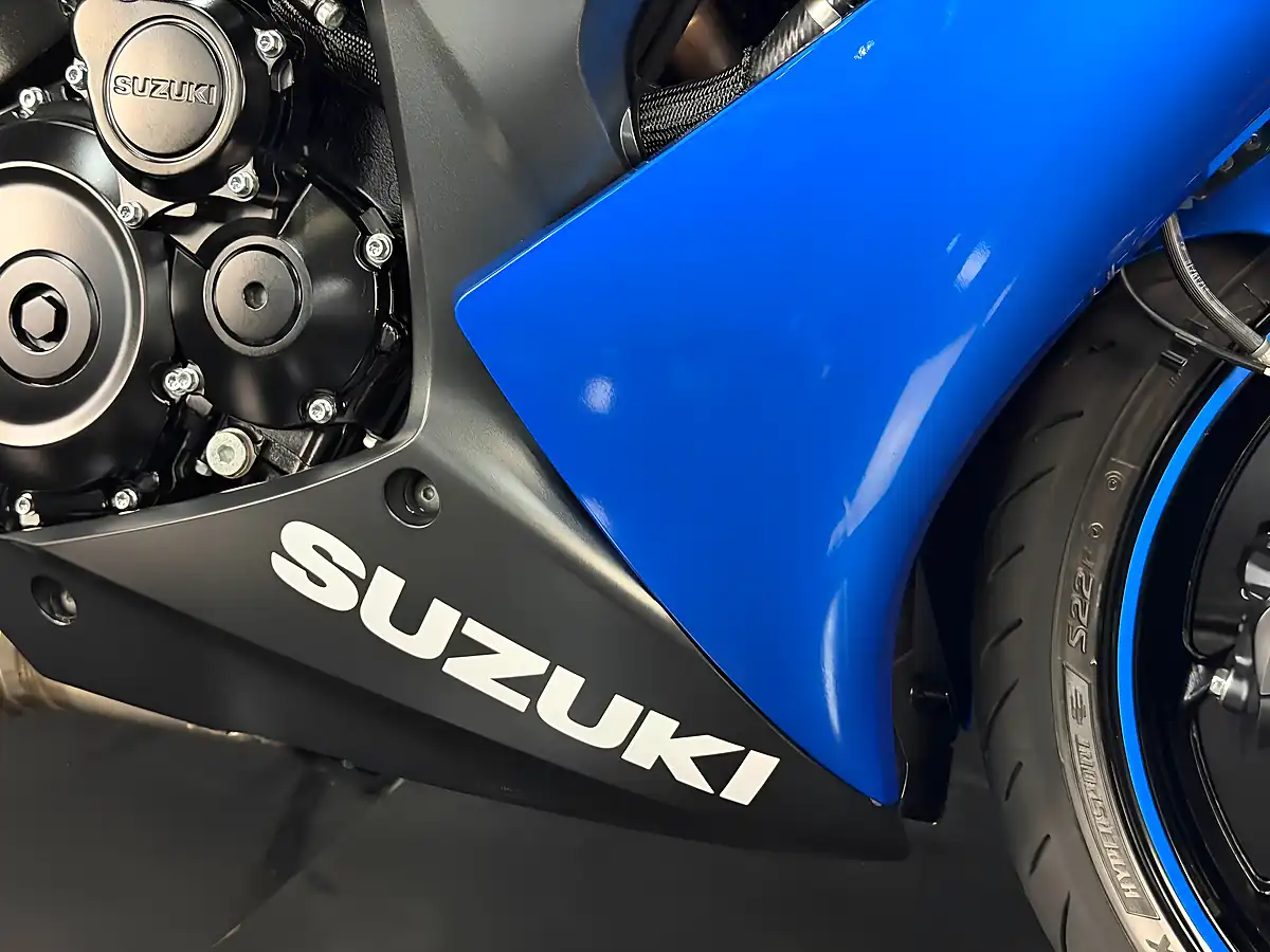 Used 2019 Suzuki GSX-S1000F F Blue - Interior and Exterior details 17