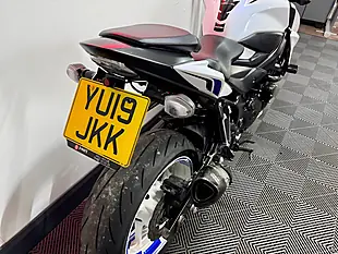 Used 2019 Suzuki GSX-S750 Naked White - Interior and Exterior details 18