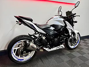 Used 2019 Suzuki GSX-S750 Naked White - Interior and Exterior details 4