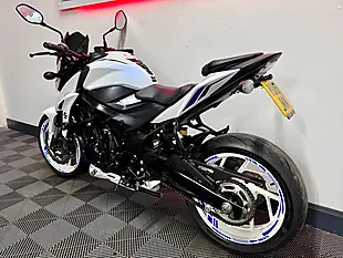 Used 2019 Suzuki GSX-S750 Naked White - Interior and Exterior details 7