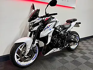 Used 2019 Suzuki GSX-S750 Naked White - Interior and Exterior details 8