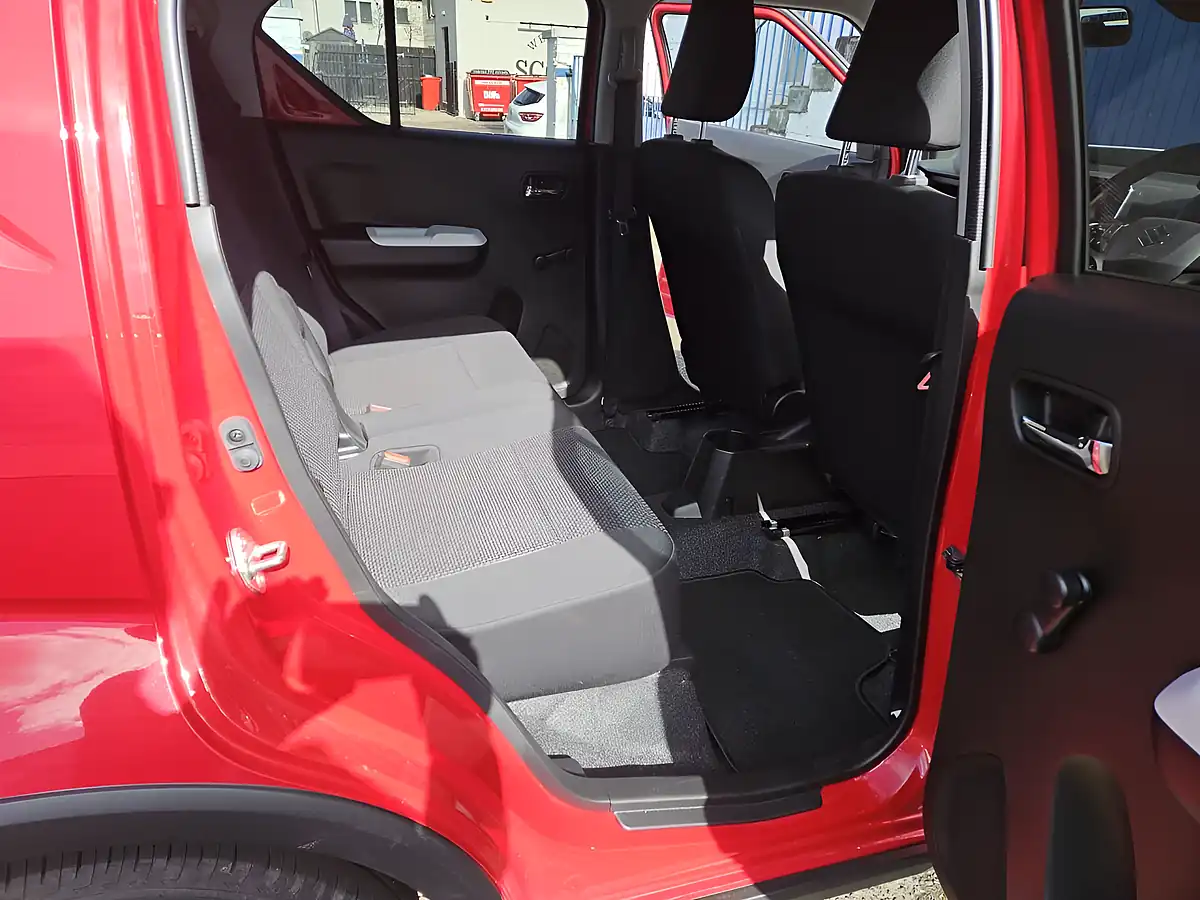 Used 2019 Suzuki Ignis Sz-T Red - Interior and Exterior details 14