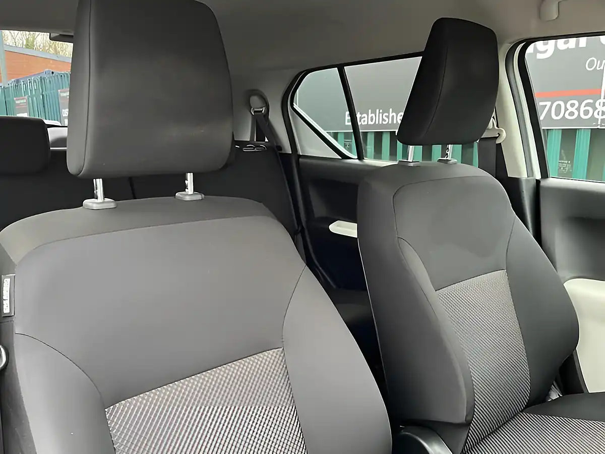 Used 2019 Suzuki Ignis Sz-T White - Interior and Exterior details 12