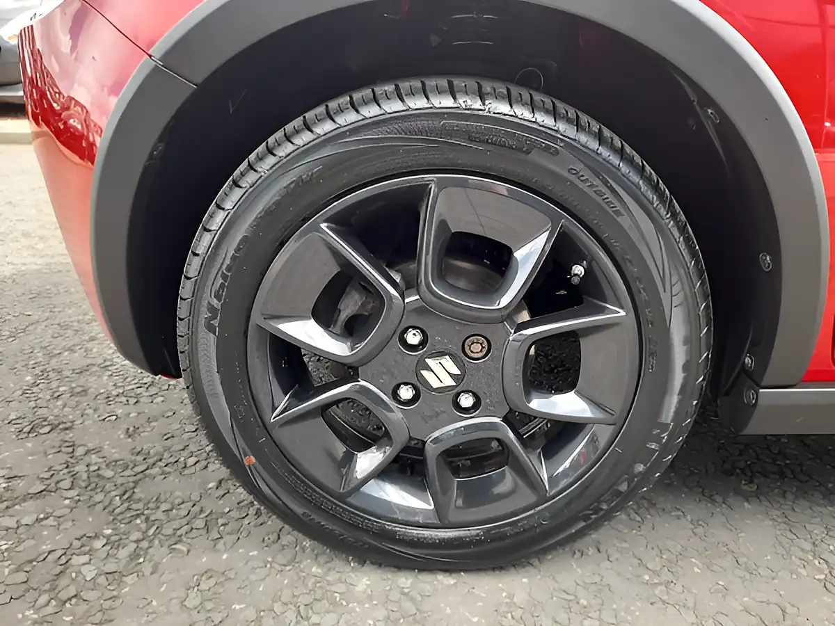 Used 2019 Suzuki Ignis SZ5 Allgrip Red - Interior and Exterior details 12