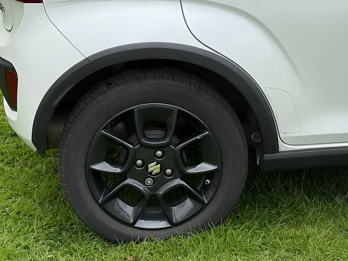 Used 2019 Suzuki Ignis SZ5 White - Interior and Exterior details 10