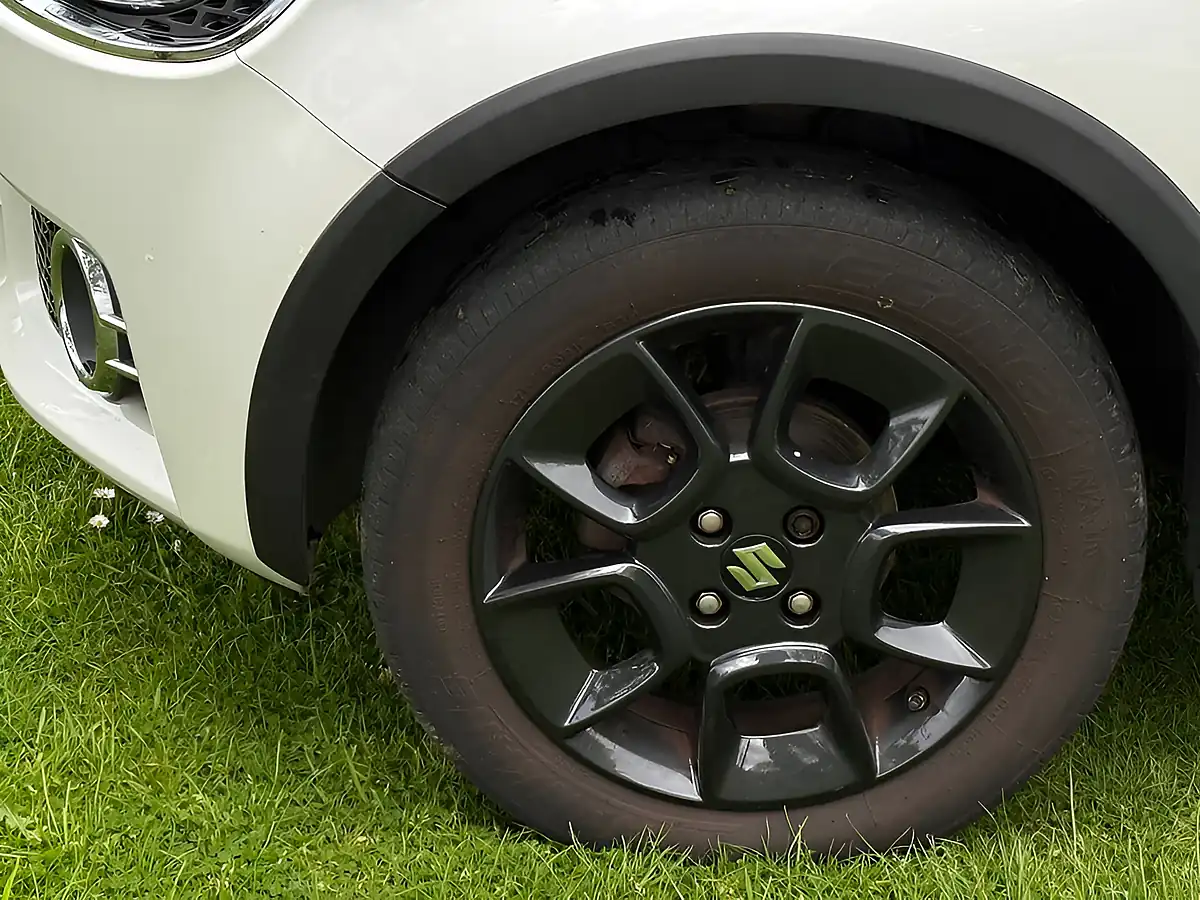 Used 2019 Suzuki Ignis SZ5 White - Interior and Exterior details 12