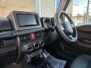 Used 2019 Suzuki Jimny Sierra SZ5 Allgrip Green - Interior and Exterior details 10