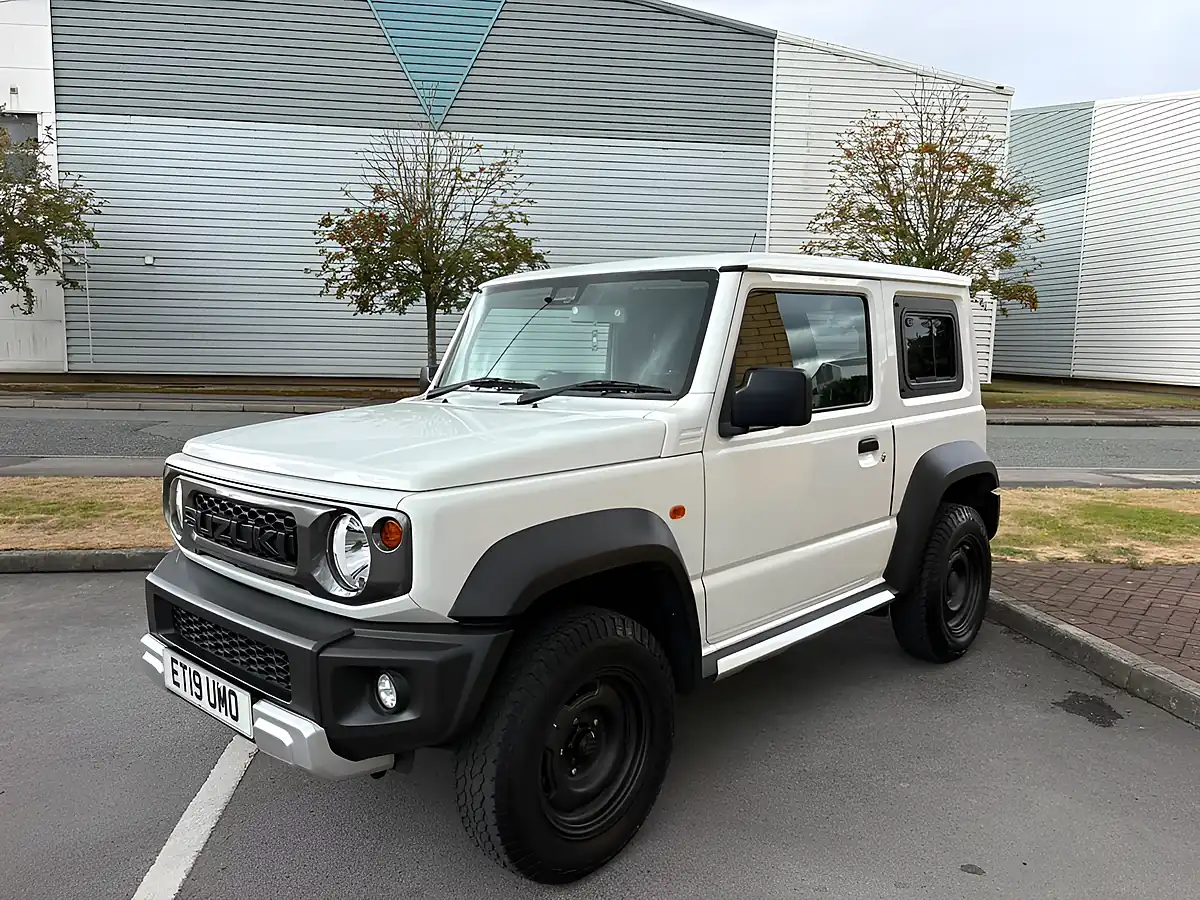 Used 2019 Suzuki Jimny SZ4 Superior White - Interior and Exterior details 5