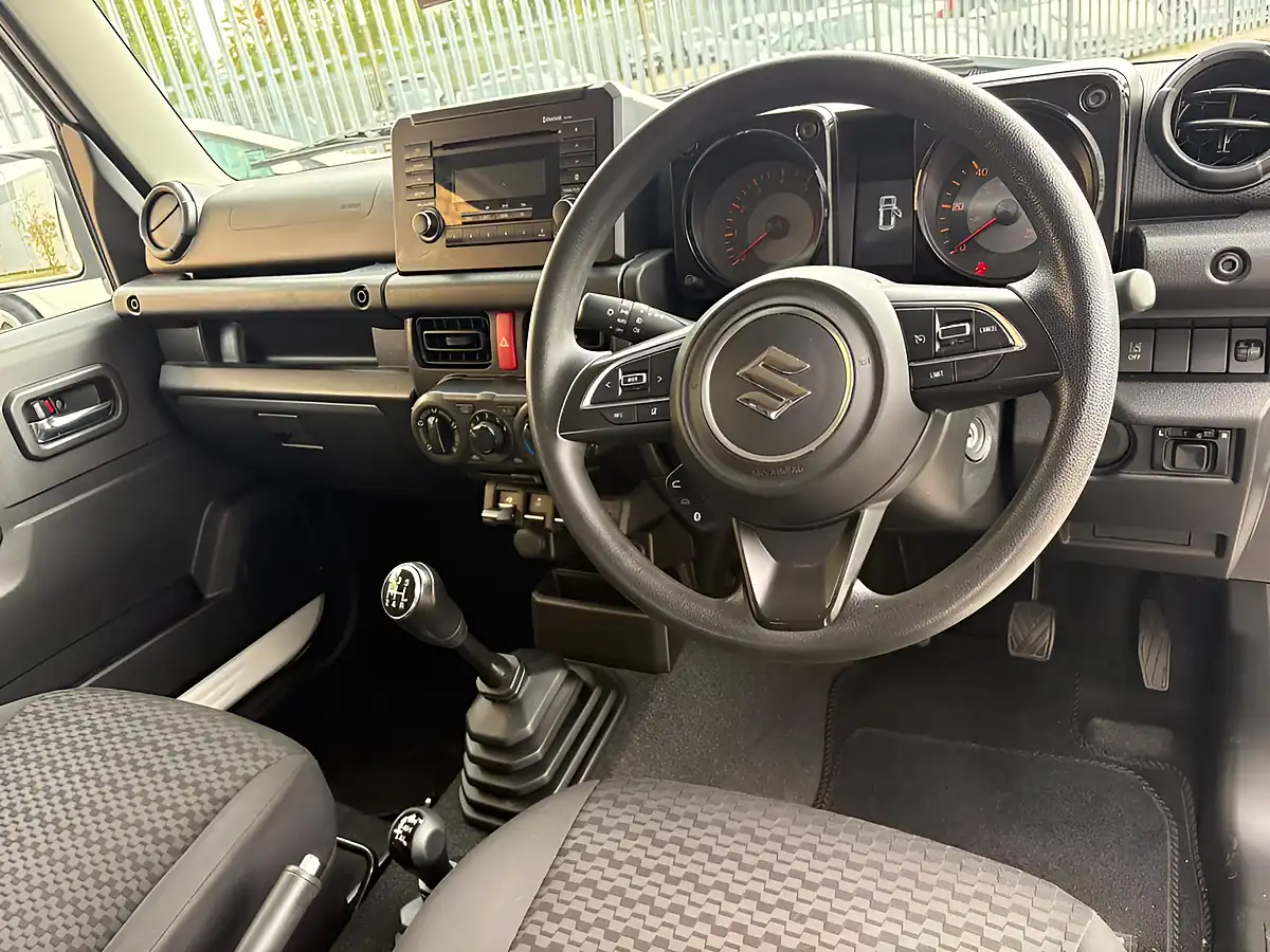 Used 2019 Suzuki Jimny SZ4 Superior White - Interior and Exterior details 9
