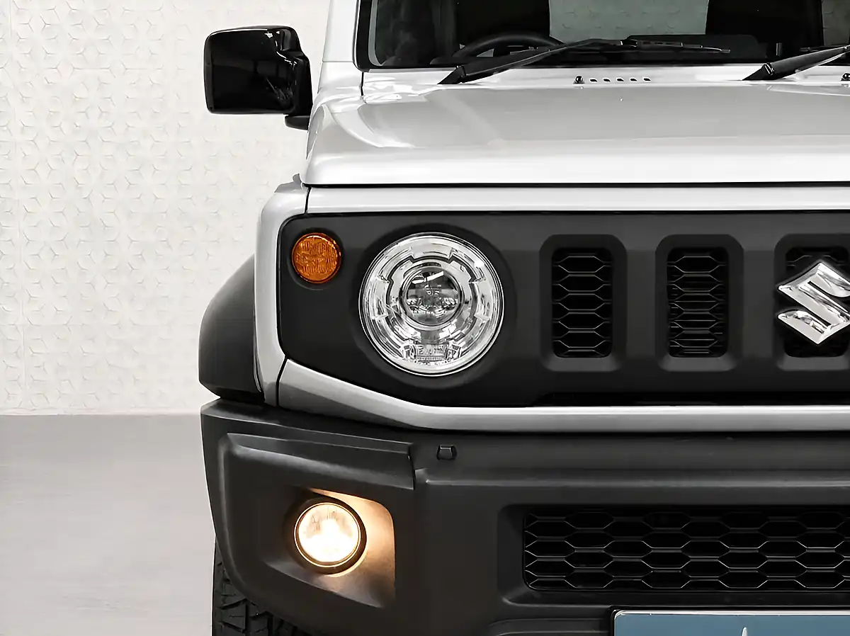 Used 2019 Suzuki Jimny SZ5 Silver - Interior and Exterior details 16