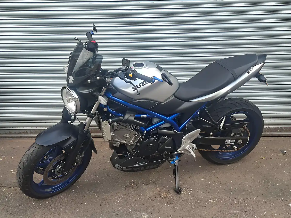 Used 2019 Suzuki Sv Silver - Interior and Exterior details 5