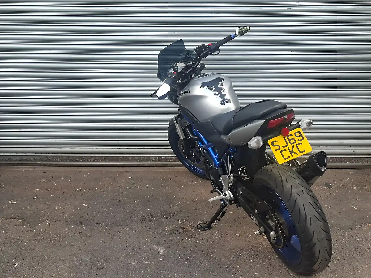 Used 2019 Suzuki Sv Silver - Interior and Exterior details 7