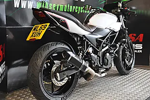 Used 2019 Suzuki SV650 White - Interior and Exterior details 13