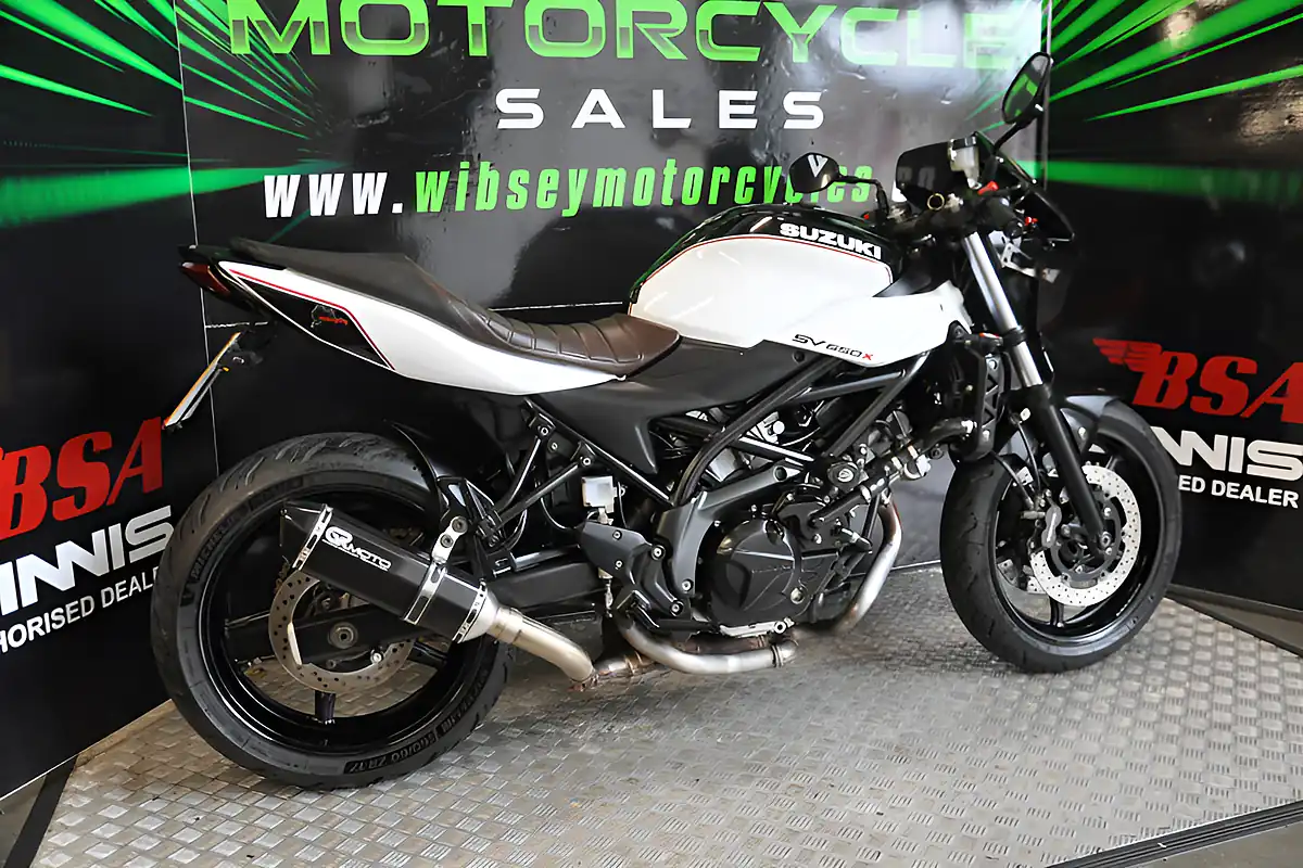Used 2019 Suzuki SV650 White - Interior and Exterior details 14