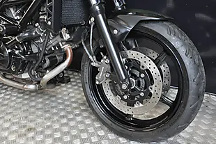 Used 2019 Suzuki SV650 White - Interior and Exterior details 16