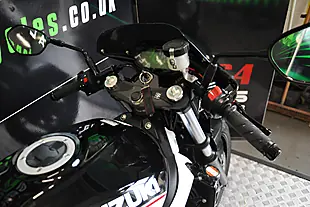 Used 2019 Suzuki SV650 White - Interior and Exterior details 20