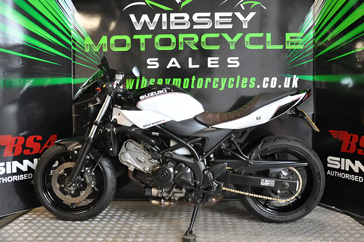 Used 2019 Suzuki SV650 White - Interior and Exterior details 4