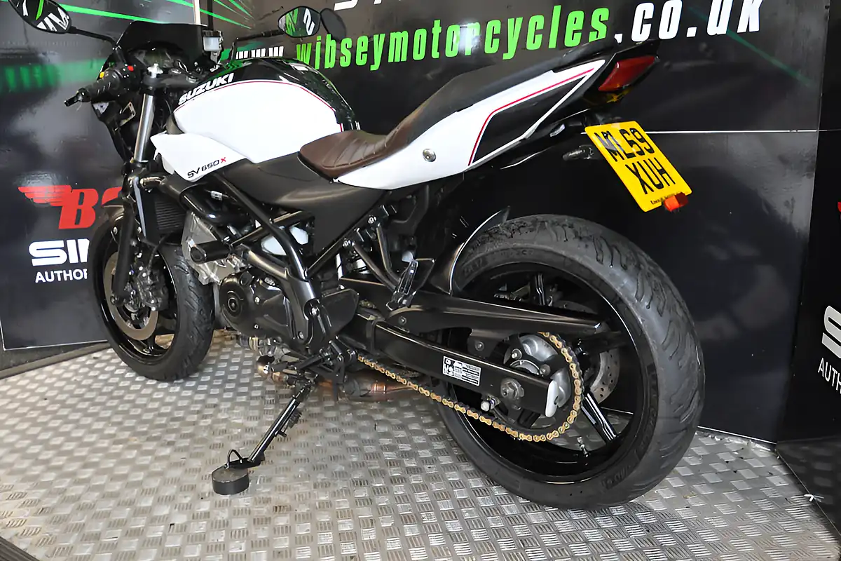 Used 2019 Suzuki SV650 White - Interior and Exterior details 6