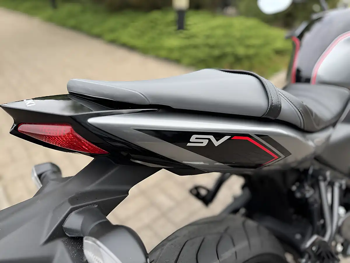 Used 2019 Suzuki SV650X AL8 Grey - Interior and Exterior details 11